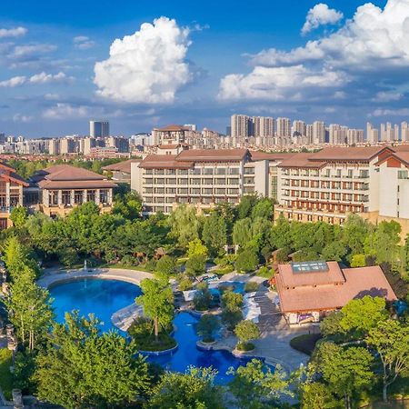 Hilton Wuhan Optics Valley Kültér fotó