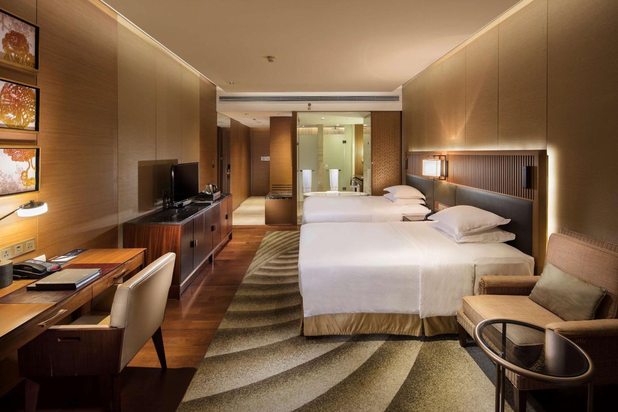 Hilton Wuhan Optics Valley Kültér fotó