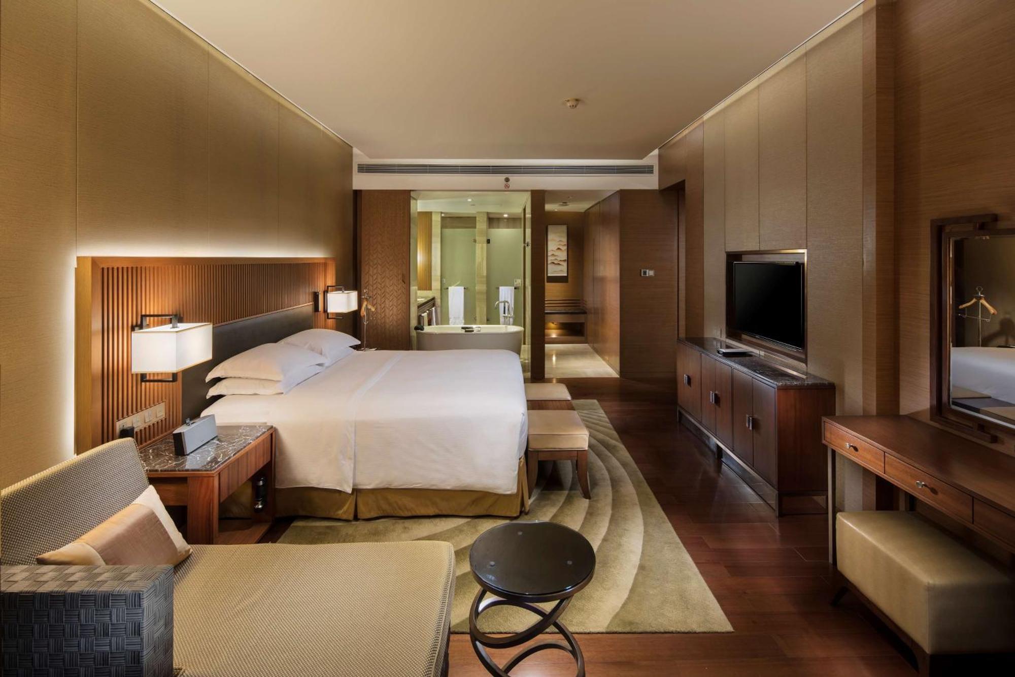 Hilton Wuhan Optics Valley Kültér fotó